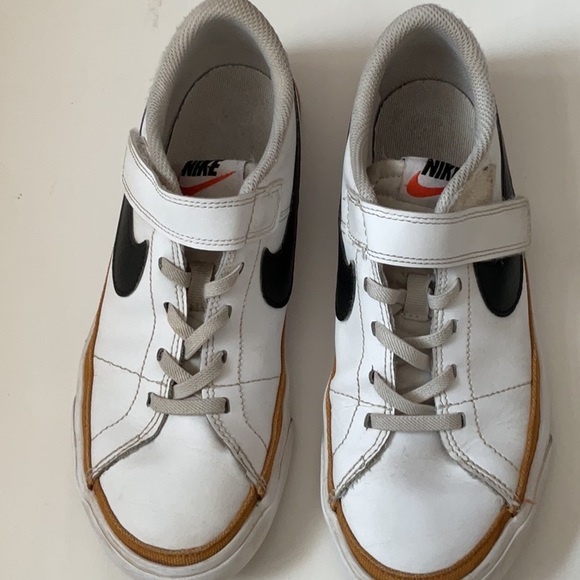 Nike Court Shoes - Picture 2 of 10